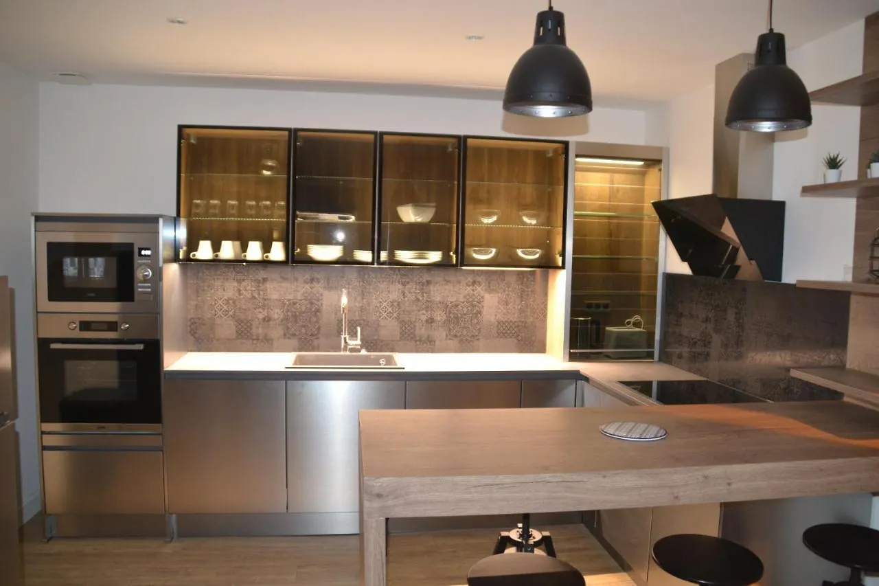 Appartement Triplex de luxe 110 m2 hyper centre jacuzzi à Dinan France