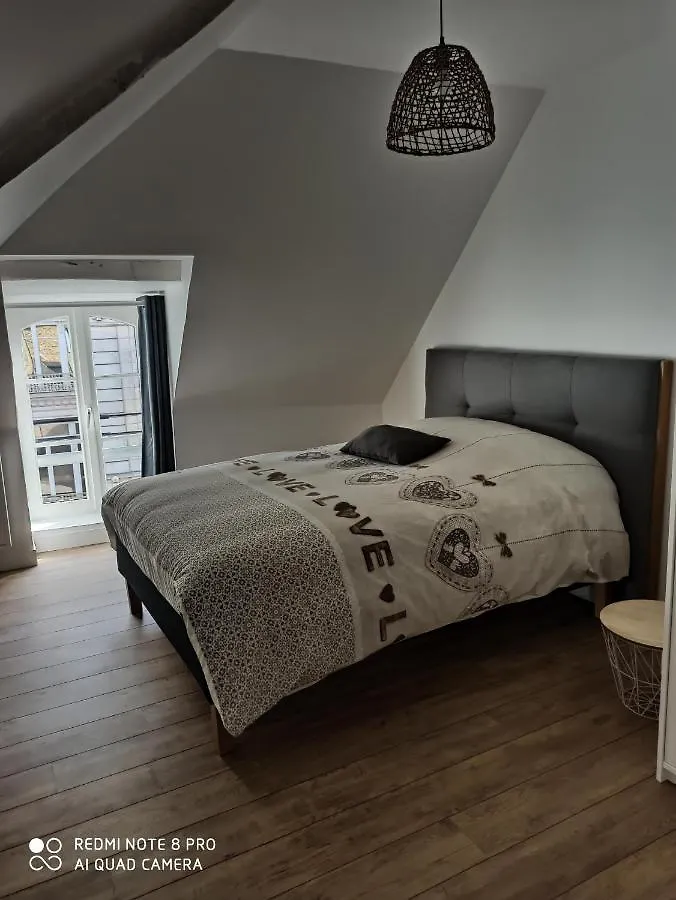 Apartament Triplex 110 M2 Centre Historique Avec Jacuzzi Dinan Francja
