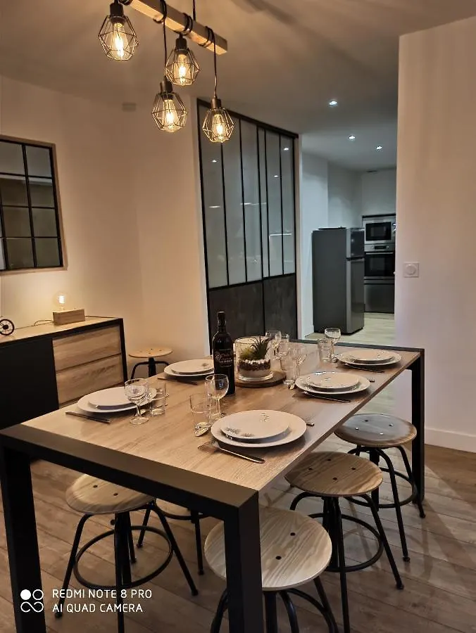 Apartament Triplex 110 M2 Centre Historique Avec Jacuzzi Dinan 0*,  Francja