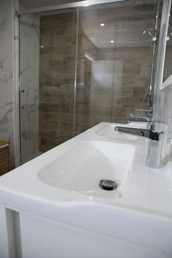 Apartament Triplex 110 M2 Centre Historique Avec Jacuzzi Dinan Francja