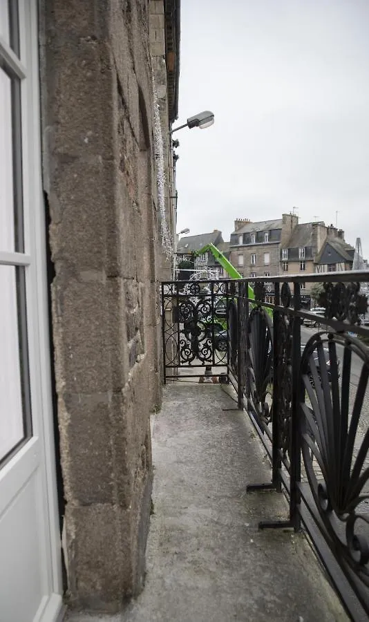 Apartament Triplex 110 M2 Centre Historique Avec Jacuzzi Dinan 0*,  Francja