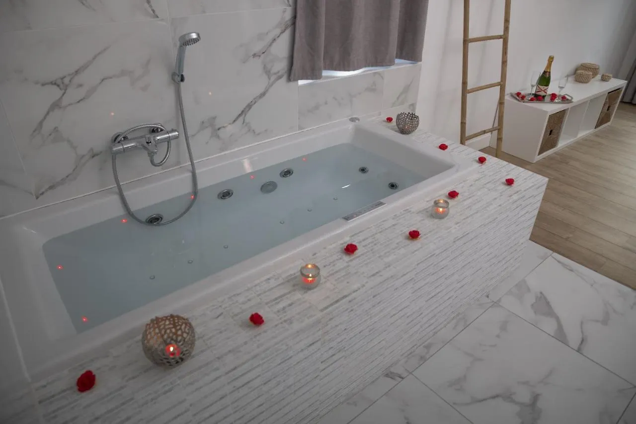 Apartament Triplex 110 M2 Centre Historique Avec Jacuzzi Dinan